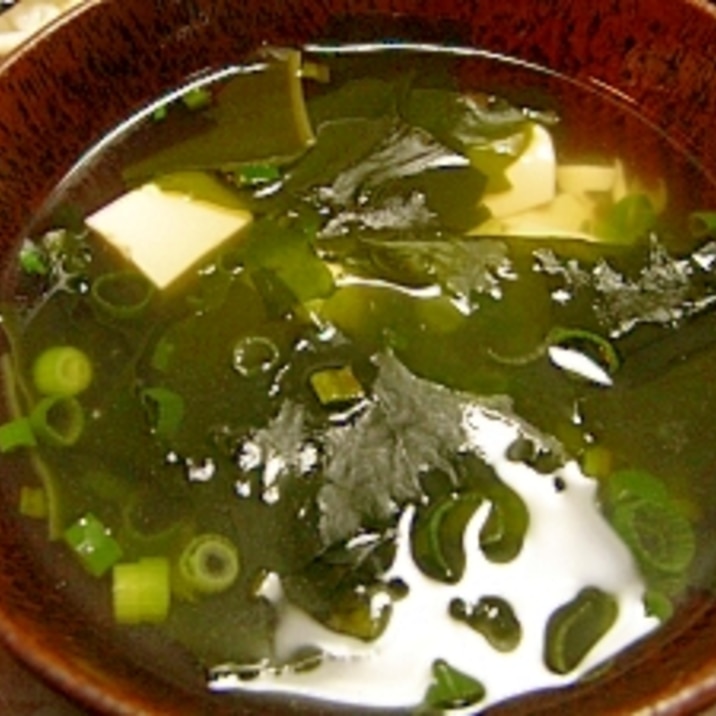 白ダシでかんたん 豆腐とわかめのお吸い物 レシピ 作り方 By Nyatz 楽天レシピ